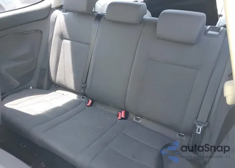 2009 Volkswagen Rabbit S from USA, damaged, VIN WVWBA71K79W087355